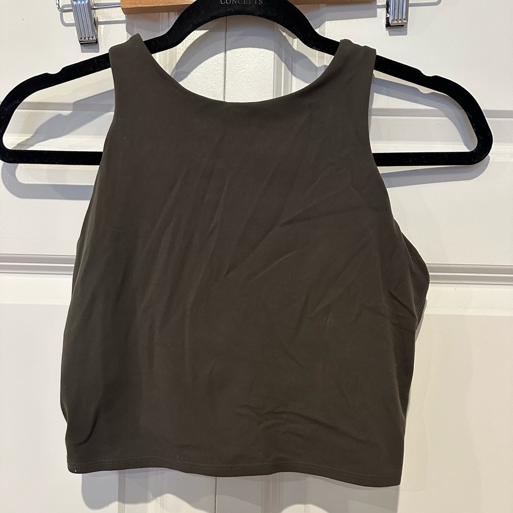 Athleta conscious crop top